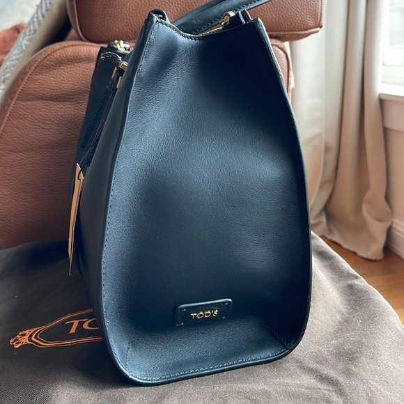 Tod's | Bags | Tods Black Leather Tote Bag Nwt | Poshmark